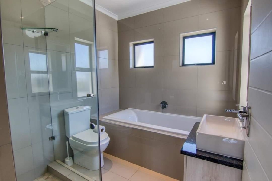 3 Bedroom Property for Sale in Parklands Western Cape